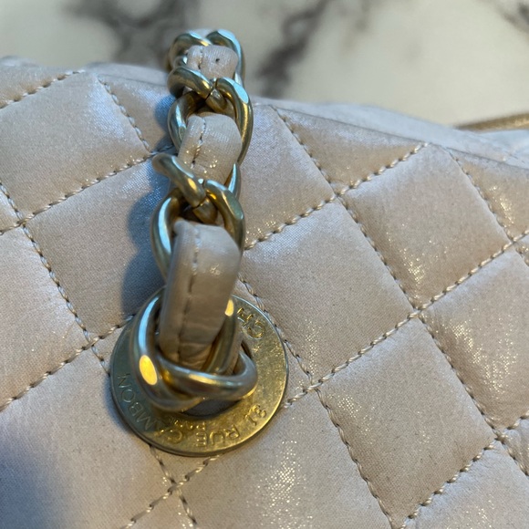 Authentic Chanel Iridescent calfskin Chic quilt bowling bag - Picture 13 of 16